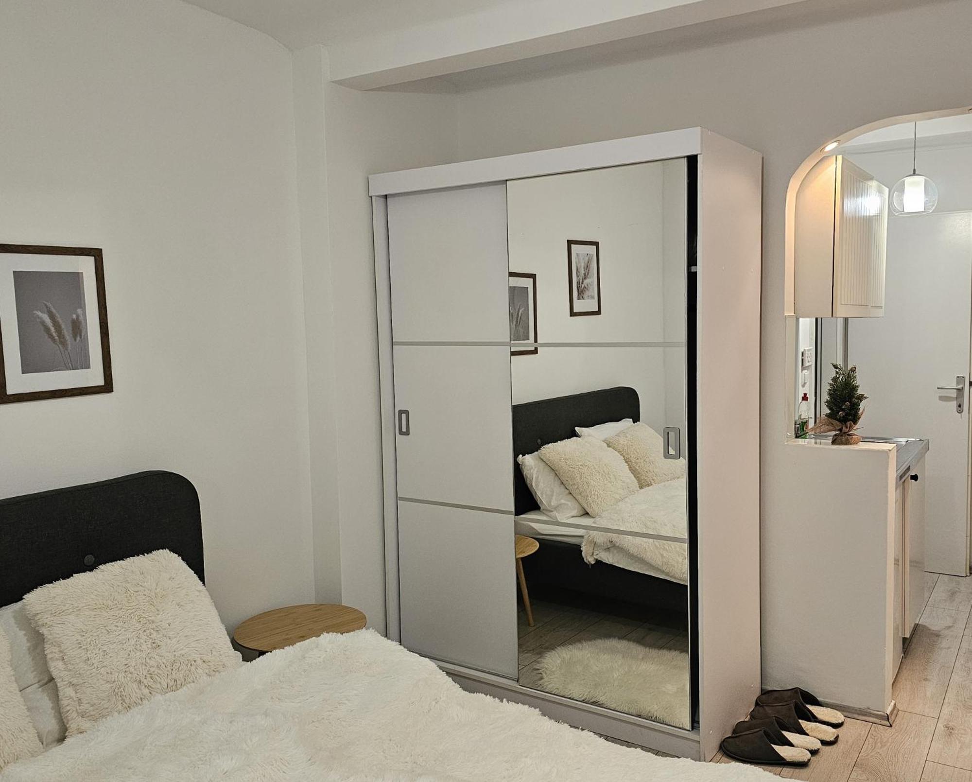 Studio Apartment Gigi ซาเกร็บ ภายนอก รูปภาพ